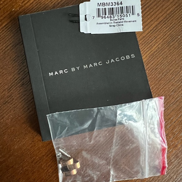 Marc Jacobs Watch - Picture 5 of 6